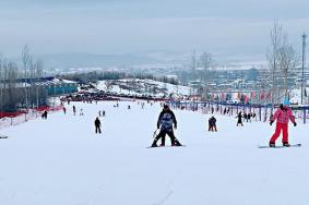 中兴滑雪场