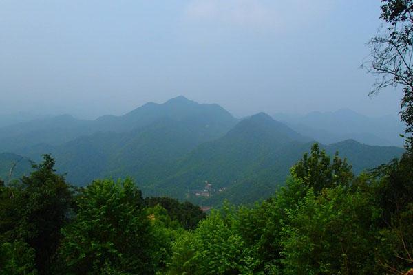 绍兴爬山一日游最佳景点