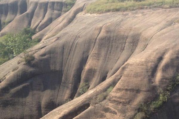 2023飞天山国家地质公园旅游攻略 - 门票价格 - 开放时间 - 景点介绍 - 简介 - 交通 - 地址 - 电话 - 天气