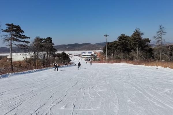 2024沈阳棋盘山滑雪场游玩攻略 - 门票价格 - 开放时间 - 简介 - 地址 - 交通 - 天气 - 电话