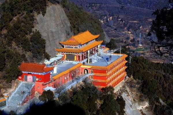 2024大香山寺旅游攻略 - 门票价格 - 优惠政策 - 开放时间 - 交通 - 地址 - 电话 - 天气