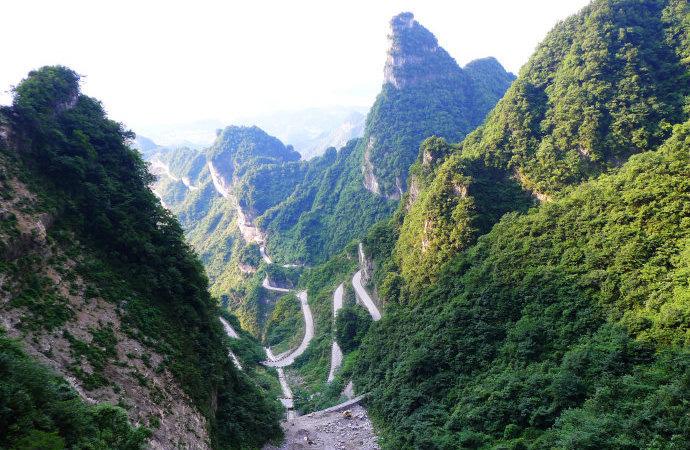 张家界天门山景区 天门山玻璃栈道 天门山在哪