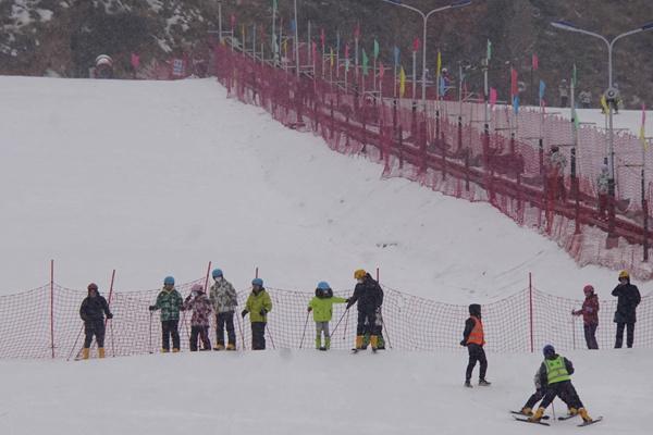 2024雪季银山七彩谷滑雪场游玩攻略-门票价格-景点信息