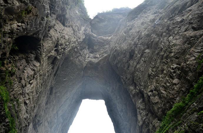 张家界天门山景区 天门山玻璃栈道 天门山在哪