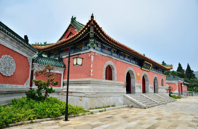 张家界天门山景区 天门山玻璃栈道 天门山在哪