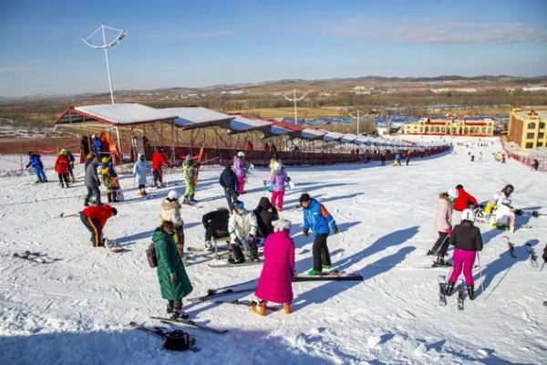 2024科右前旗雪村滑雪场滑雪攻略-门票价格-景点信息