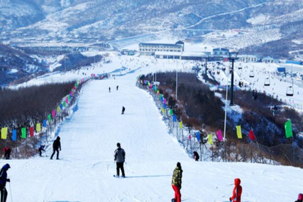 2024何家沟滑雪场滑雪攻略-门票价格-景点信息